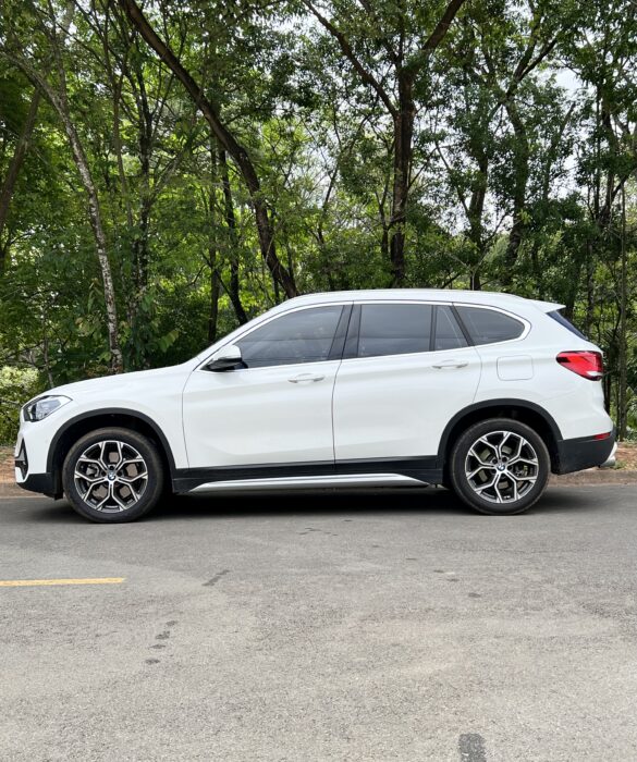 BMW X1 2021 completo