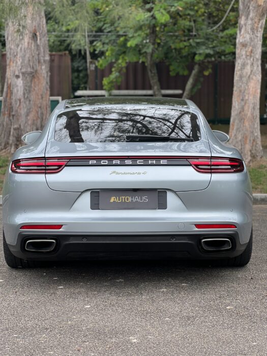 PORSCHE PANAMERA 2020 completo