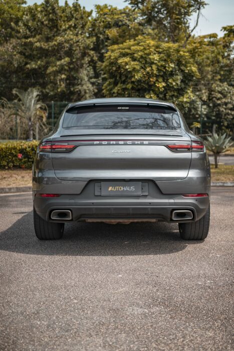 PORSCHE CAYENNE 2020 completo