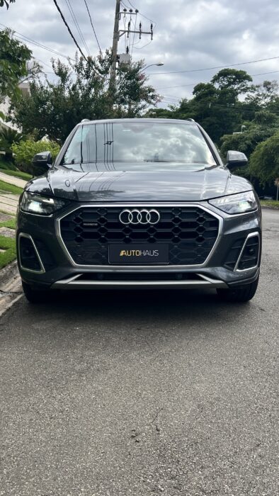 AUDI Q5 2021 completo