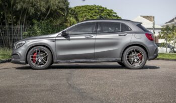 MERCEDES-BENZ GLA 45 2016 completo