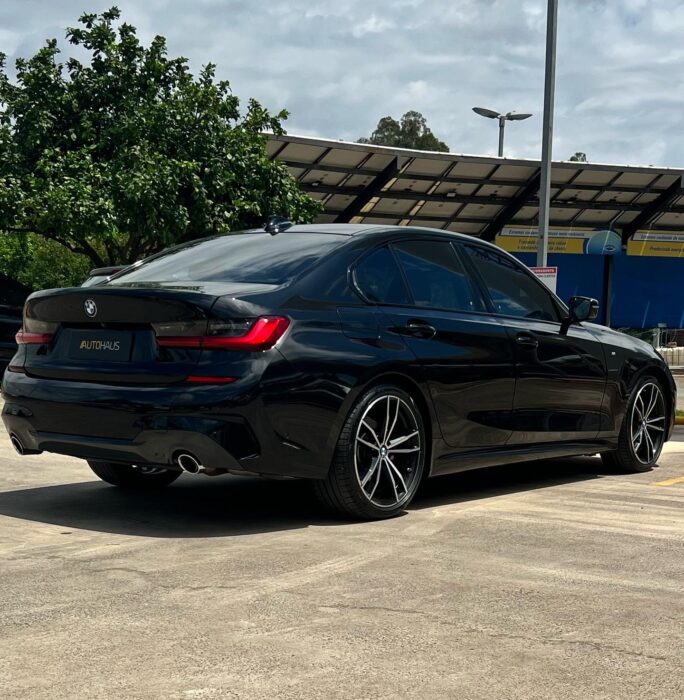 BMW 320 i 2019 completo