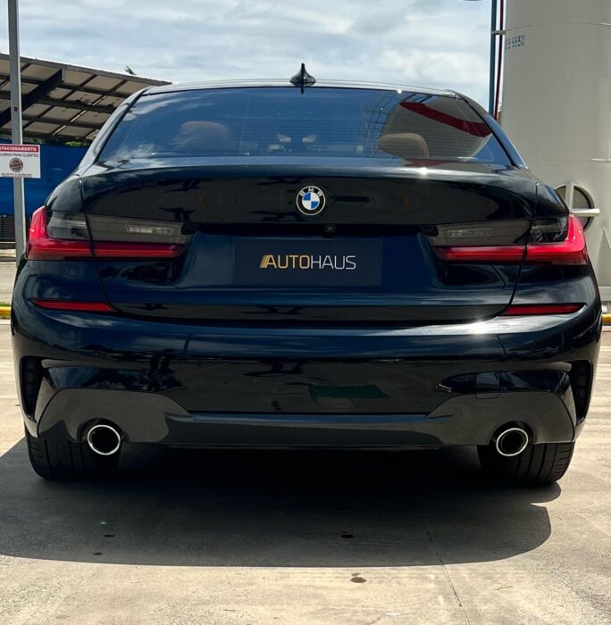 BMW 320 i 2019 completo