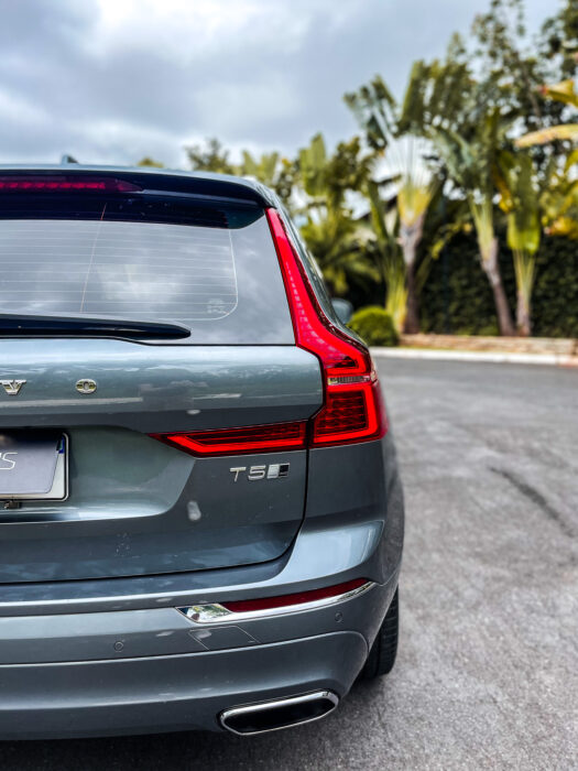 VOLVO XC60 2019 completo