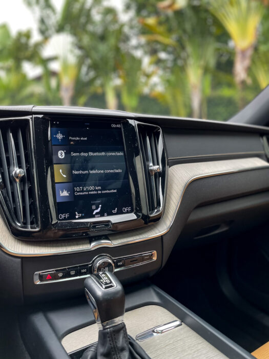 VOLVO XC60 2019 completo