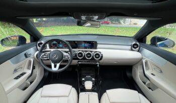 MERCEDES-BENZ A200 2019 completo