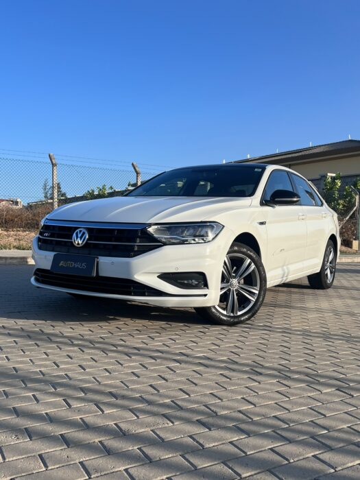 VOLKSWAGEN JETTA 2018 completo