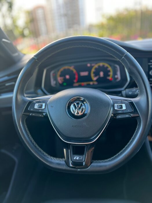 VOLKSWAGEN JETTA 2018 completo