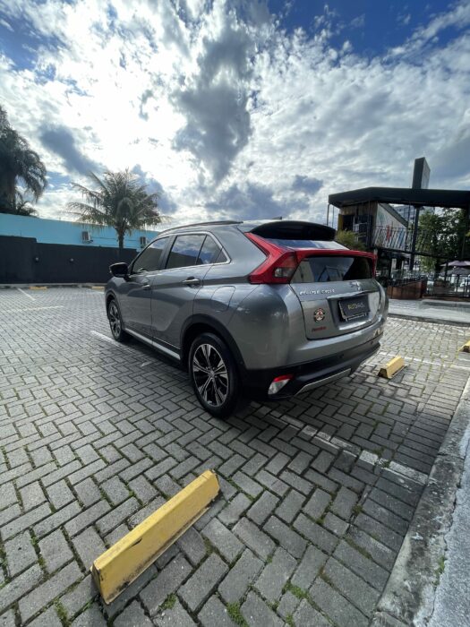 MITSUBISHI ECLIPSE CROSS 2020 completo