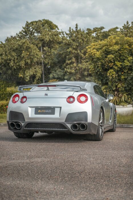 NISSAN GT-R 2009 completo