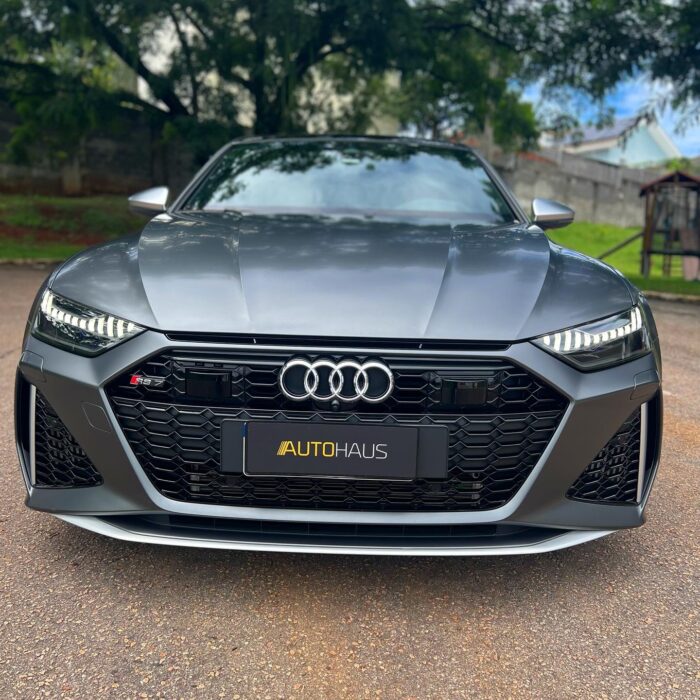 AUDI RS7 2021 completo