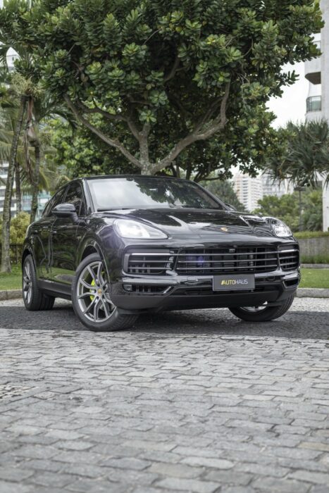 PORSCHE CAYENNE 2023 completo