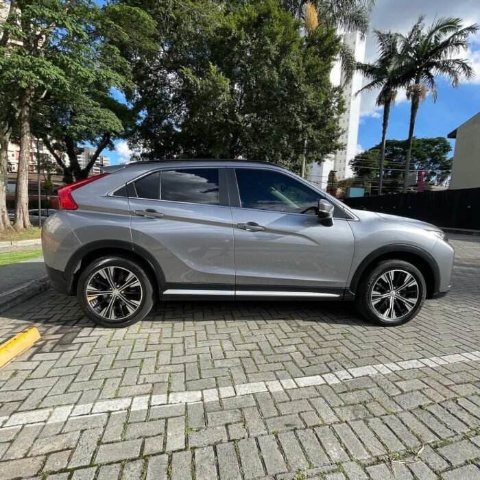 MITSUBISHI ECLIPSE CROSS 2020 completo