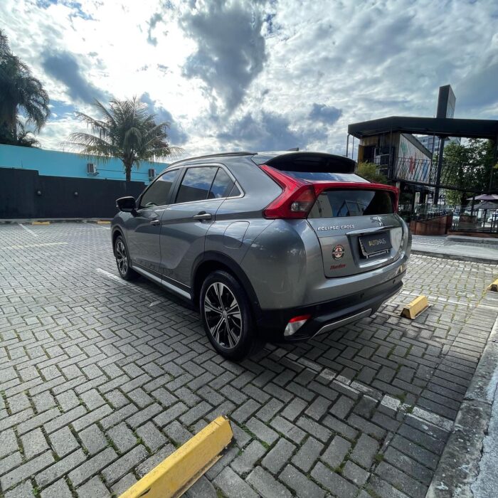 MITSUBISHI ECLIPSE CROSS 2020 completo