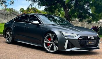 AUDI RS7 2021 completo