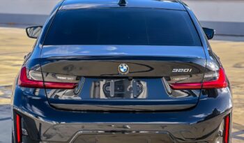 BMW 320 i 2022 completo