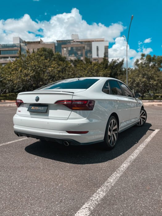 VOLKSWAGEN JETTA 2019 completo