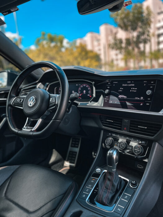 VOLKSWAGEN JETTA 2019 completo