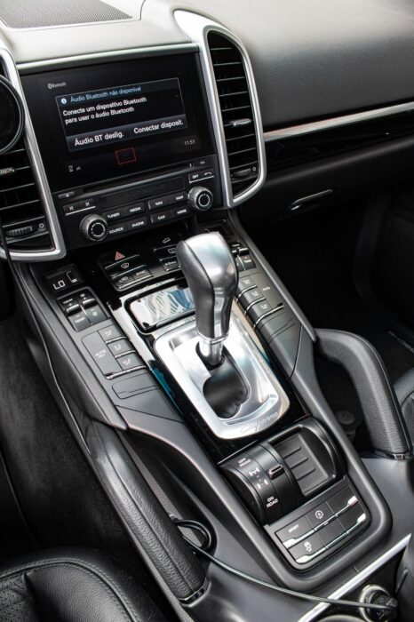 PORSCHE CAYENNE 2017 completo