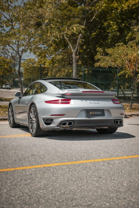 PORSCHE 911 Turbo 2015 completo