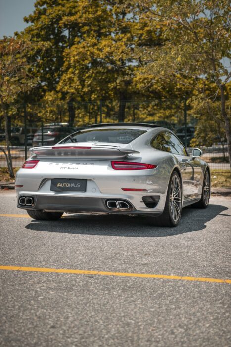 PORSCHE 911 Turbo 2015 completo