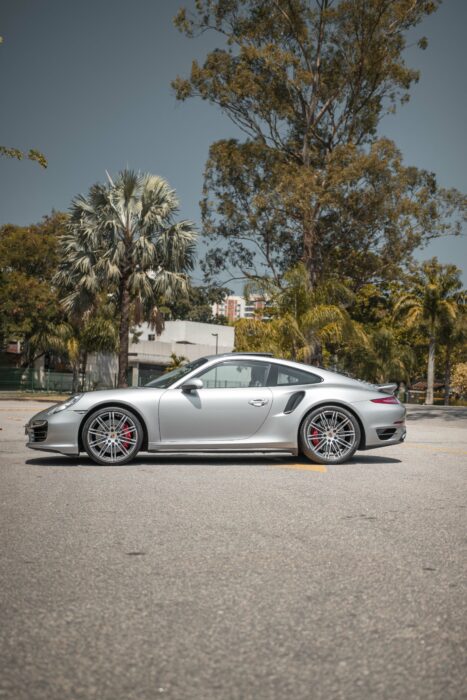 PORSCHE 911 Turbo 2015 completo