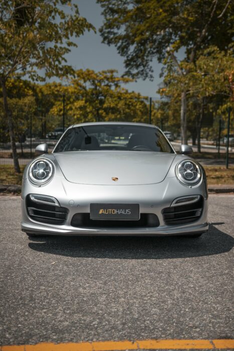 PORSCHE 911 Turbo 2015 completo