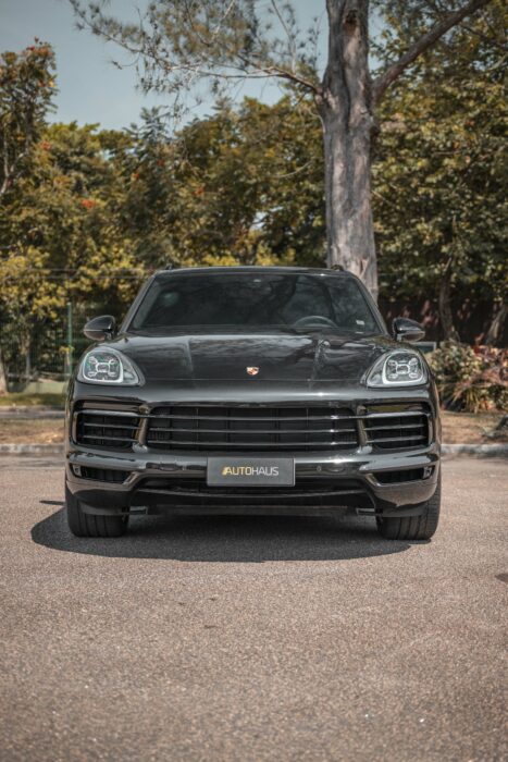 PORSCHE CAYENNE 2021 completo