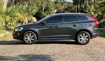 VOLVO XC60 2017 completo