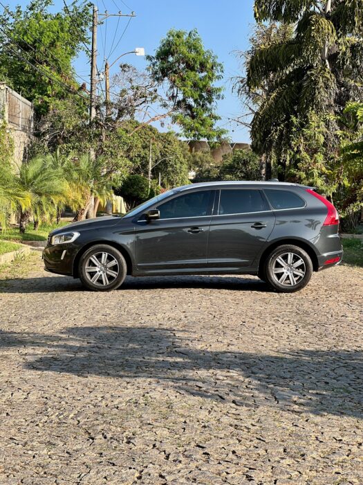 VOLVO XC60 2017 completo