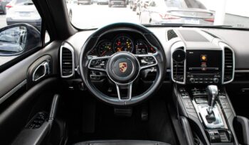 PORSCHE CAYENNE 2017 completo