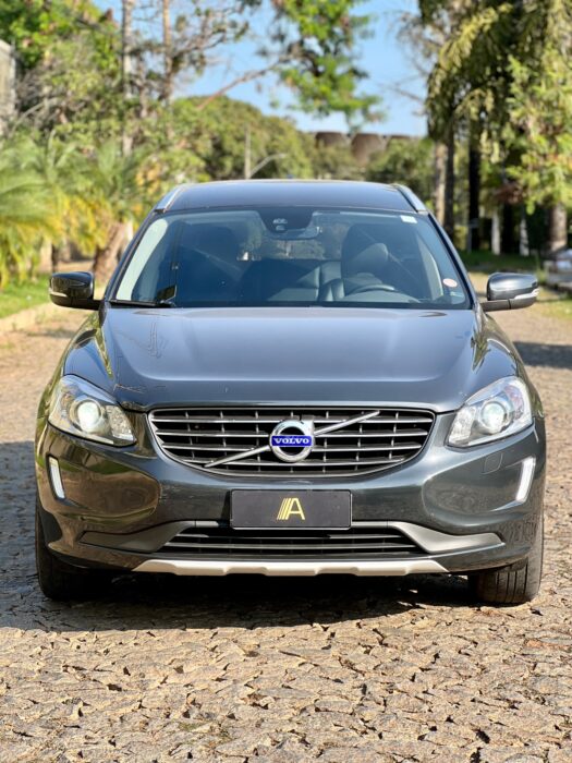 VOLVO XC60 2017 completo