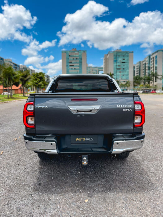 TOYOTA HILUX 2021 completo