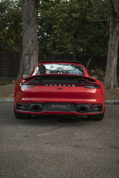 PORSCHE 911 2020 completo