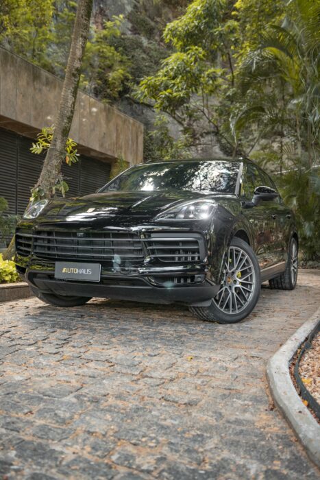 PORSCHE CAYENNE 2022 completo