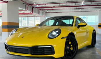 PORSCHE 911 2021 completo