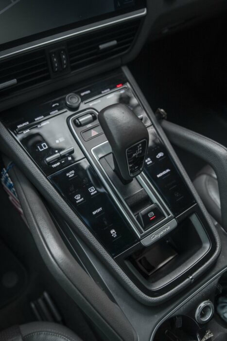 PORSCHE CAYENNE 2019 completo