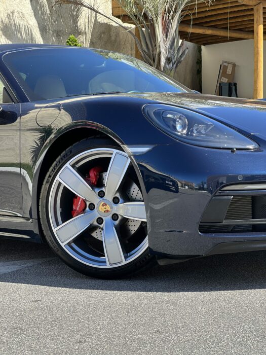 PORSCHE 718 Boxster 2018 completo