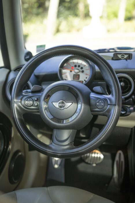 MINI COOPER 2011 completo