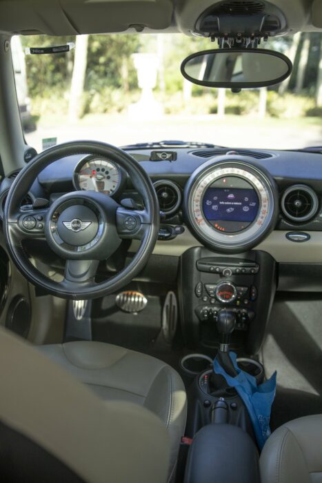 MINI COOPER 2011 completo