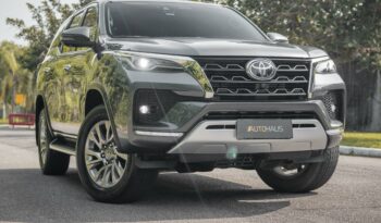 TOYOTA HILUX SW4 2022 completo