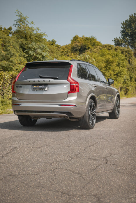 VOLVO XC90 2022 completo