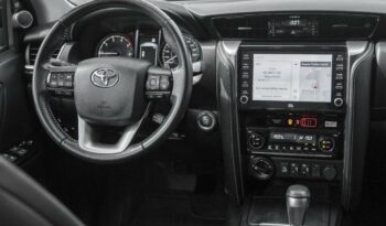 TOYOTA HILUX SW4 2022 completo