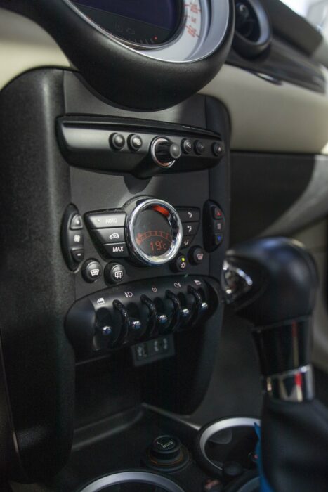 MINI COOPER 2011 completo