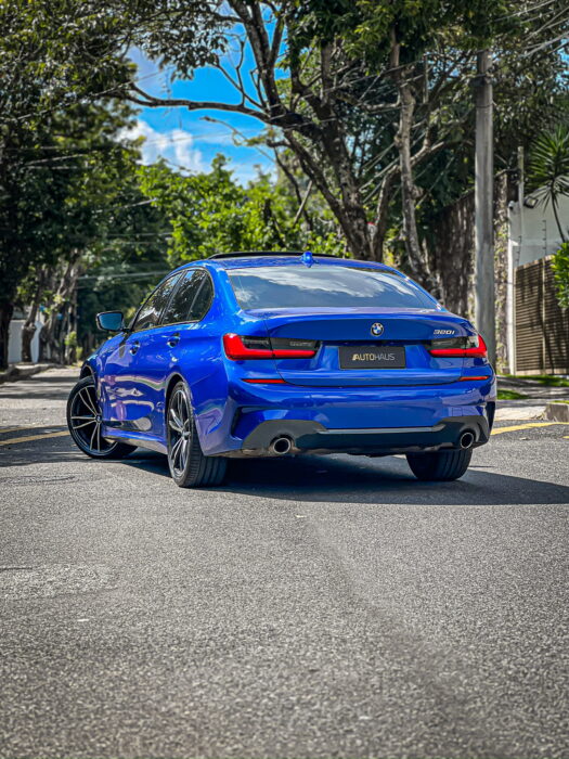 BMW 320 i 2021 completo
