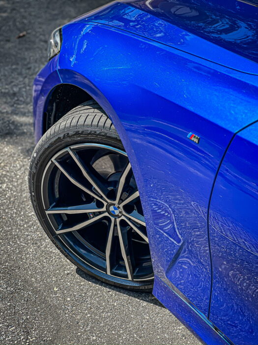 BMW 320 i 2021 completo