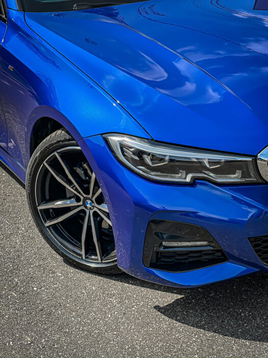 BMW 320 i 2021 completo