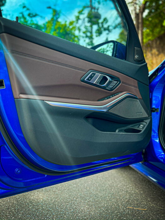 BMW 320 i 2021 completo