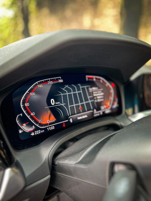 BMW 320 i 2021 completo