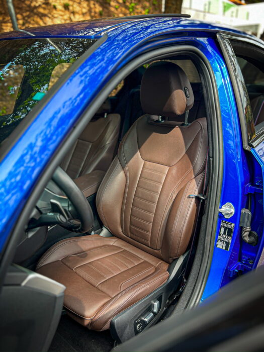 BMW 320 i 2021 completo